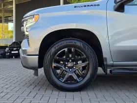 Chevrolet Silverado (2023) thumbnail 26