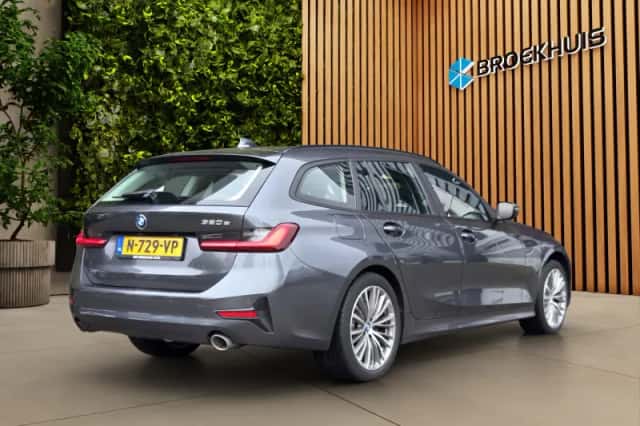 BMW 3-Serie (2022) thumbnail 2