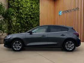 Ford Focus (2023) thumbnail 4