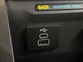 Ford Transit Courier (2024) thumbnail 22