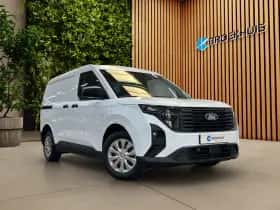 Ford Transit Courier (2024) thumbnail 24
