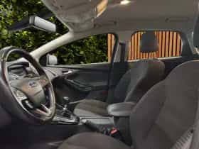 Ford Focus (2017) thumbnail 5