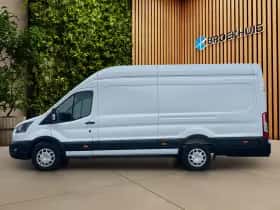 Ford Transit (2024) thumbnail 3