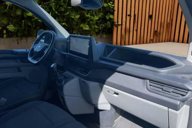 Ford Transit Custom (2024) thumbnail 3