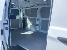 Ford Transit Custom (2024) thumbnail 6