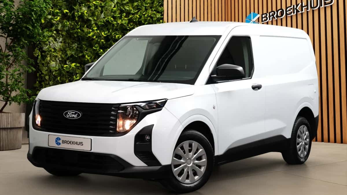 Ford Transit Courier (2024) — foto 1