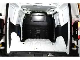 Ford Transit Courier (2024) thumbnail 8