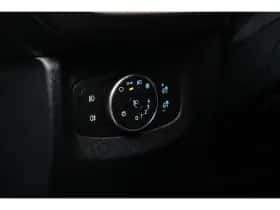 Ford Transit Courier (2024) thumbnail 13
