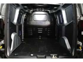 Ford Transit Courier (2024) thumbnail 9