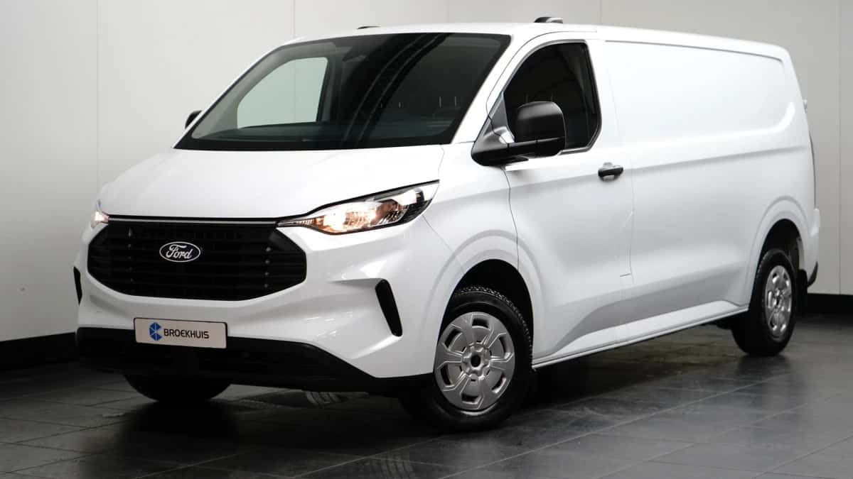 Ford Transit Custom (2024) — foto 1