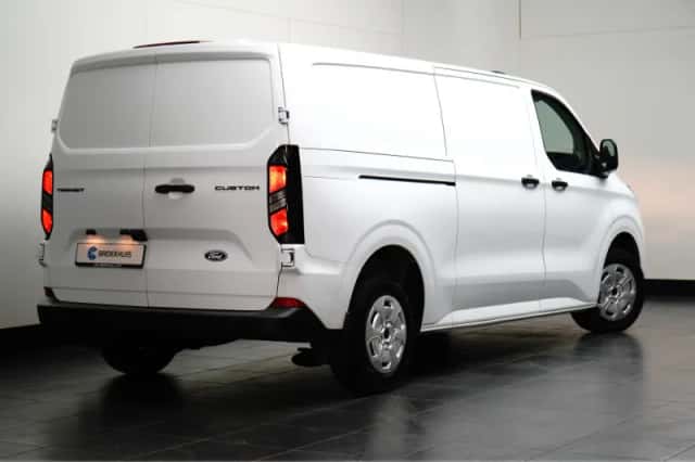 Ford Transit Custom (2024) thumbnail 4