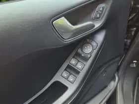 Ford Fiesta (2023) thumbnail 16