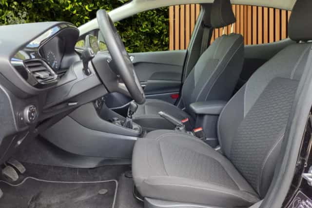 Ford Fiesta (2023) thumbnail 5