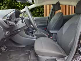 Ford Fiesta (2023) thumbnail 5