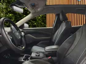 Ford Mustang Mach-E (2022) thumbnail 32