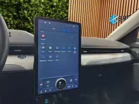 Ford Mustang Mach-E (2022) thumbnail 10