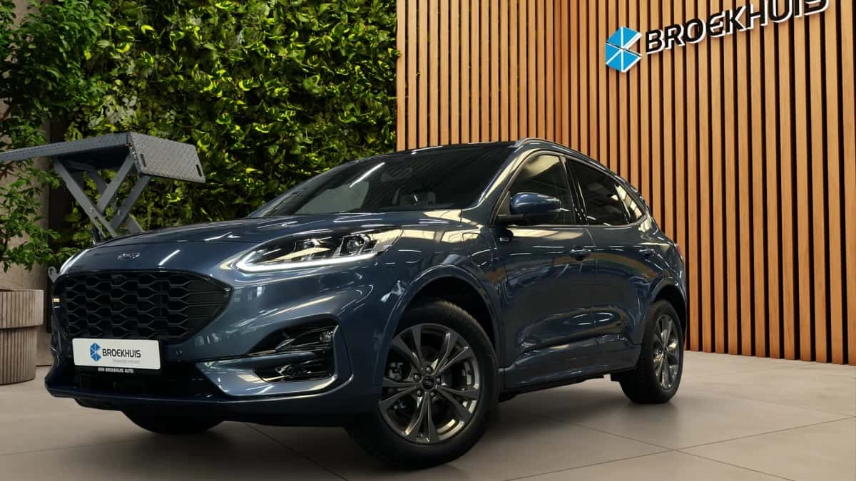 Ford Kuga (2024) — foto 1
