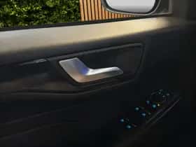 Ford Kuga (2024) thumbnail 20
