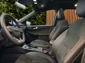 Ford Kuga (2024) thumbnail 32