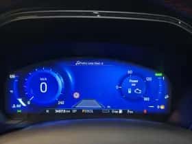 Ford Kuga (2024) thumbnail 6