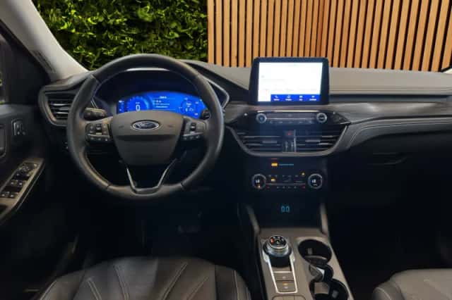 Ford Kuga (2021) thumbnail 5