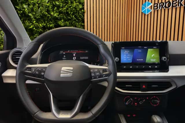 SEAT Ibiza (2024) thumbnail 3