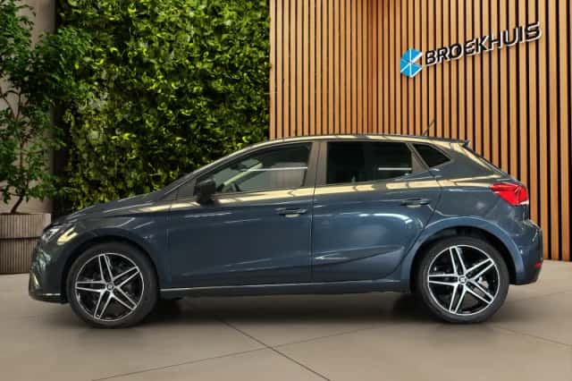 SEAT Ibiza (2024) thumbnail 4