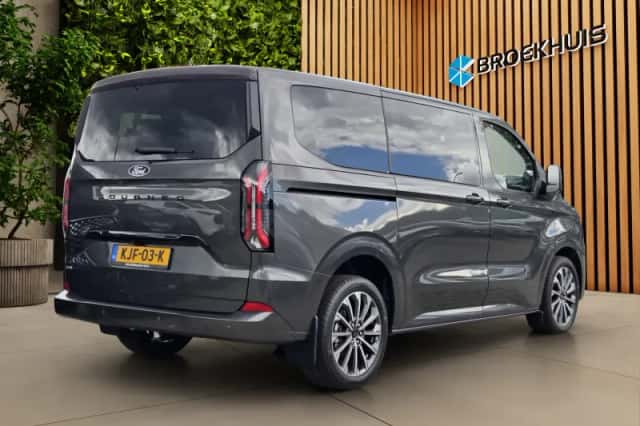 Ford Transit Custom (2026) thumbnail 2