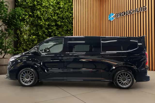 Ford E-Transit Custom (2026) thumbnail 4