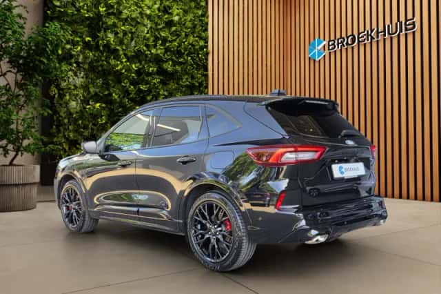 Ford Kuga (2024) thumbnail 2