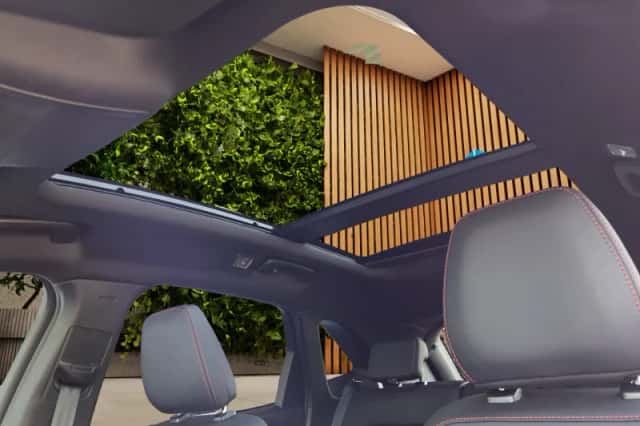 Ford Kuga (2024) thumbnail 6
