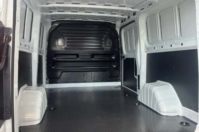 Ford Transit (2026) thumbnail 5
