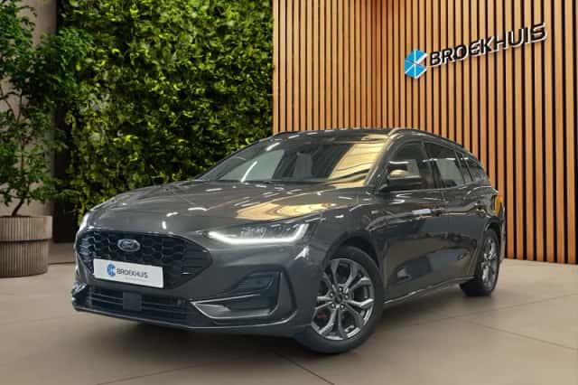 Ford Focus (2023) thumbnail 1