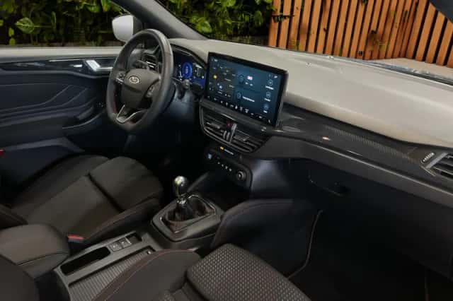 Ford Focus (2023) thumbnail 4