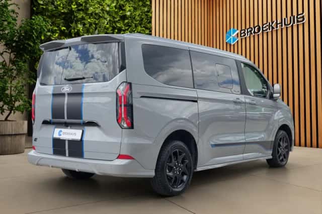 Ford Transit Custom (2025) thumbnail 3