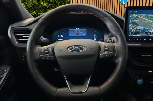 Ford Kuga (2024) thumbnail 6