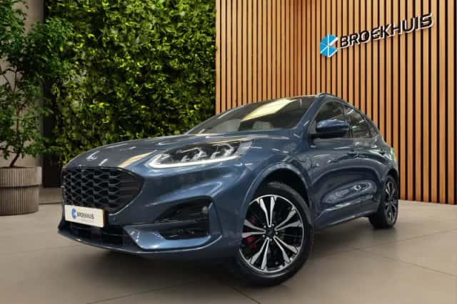 Ford Kuga (2023) thumbnail 1