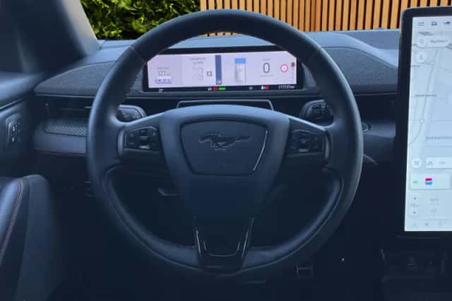 Ford Mustang Mach-E (2021) thumbnail 5