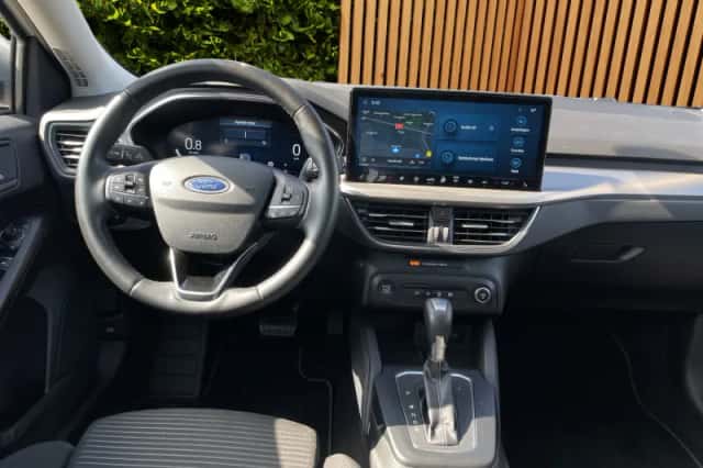 Ford Focus (2024) thumbnail 5