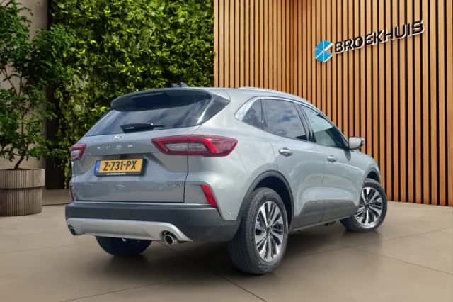 Ford Kuga (2024) thumbnail 2