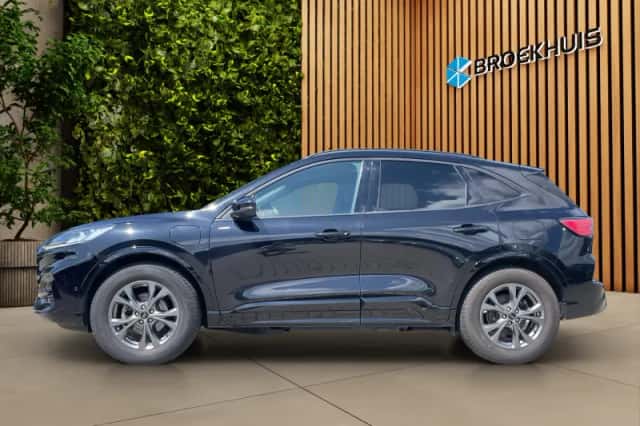 Ford Kuga (2023) thumbnail 3