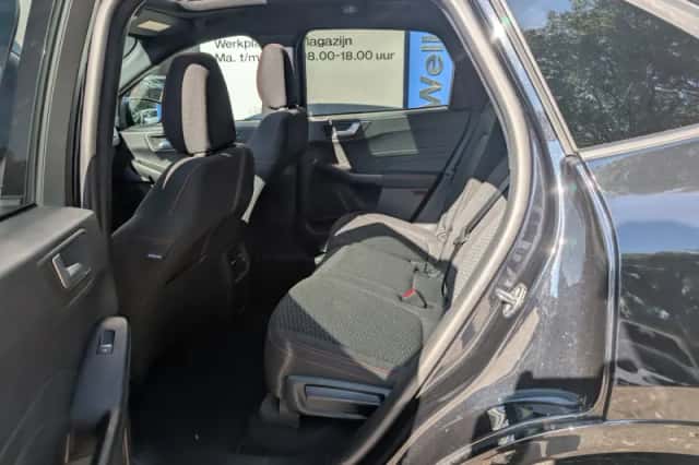 Ford Kuga (2024) thumbnail 5