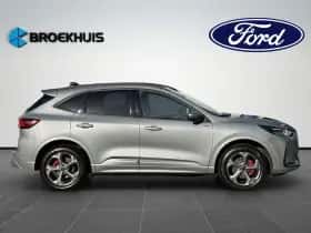 Ford Kuga (2024) thumbnail 2