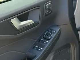 Ford Kuga (2024) thumbnail 13
