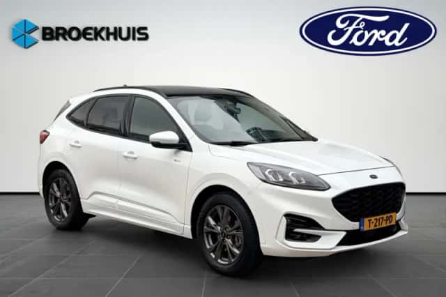 Ford Kuga (2021) thumbnail 3