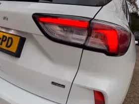 Ford Kuga (2021) thumbnail 21