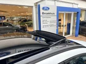 Ford Kuga (2021) thumbnail 23