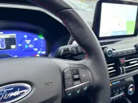 Ford Kuga (2021) thumbnail 25
