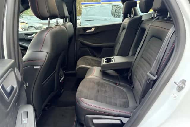 Ford Kuga (2021) thumbnail 5