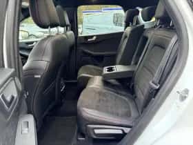 Ford Kuga (2021) thumbnail 5